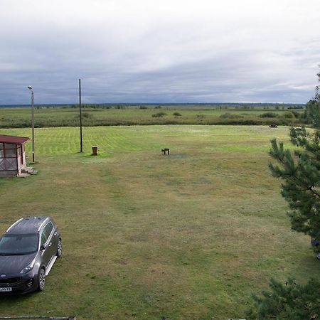 Viesu Nams Un Kempings Papes Cakstes Exterior foto